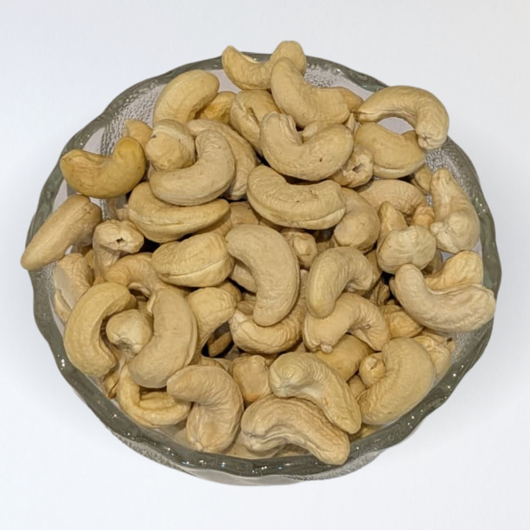 Whole Cashew – Naturally Rich Cashews