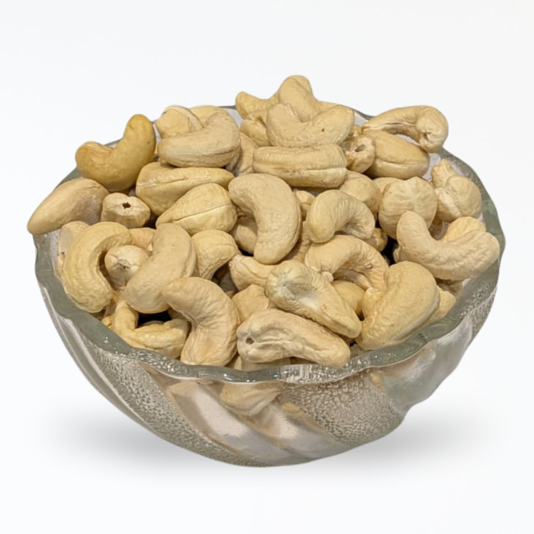 Whole Cashew – Naturally Rich Cashews
